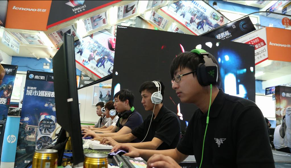 阿莫林对费尔南德斯离队的态度曝光，皇马酝酿转会计划.